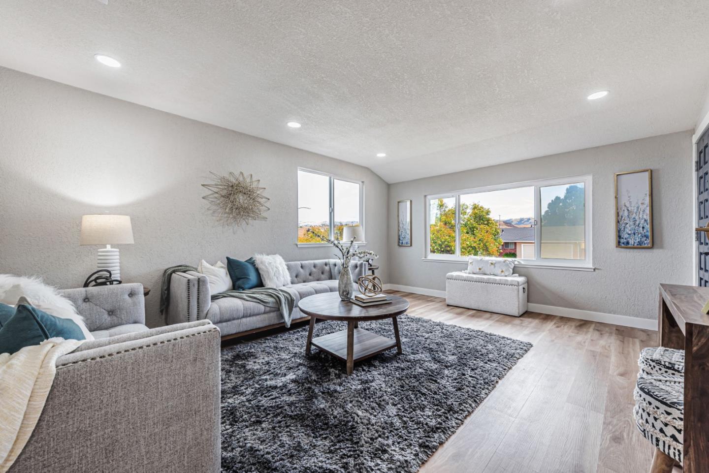 Detail Gallery Image 6 of 37 For 4655 Paloma Ave, San Jose,  CA 95111 - 4 Beds | 2 Baths