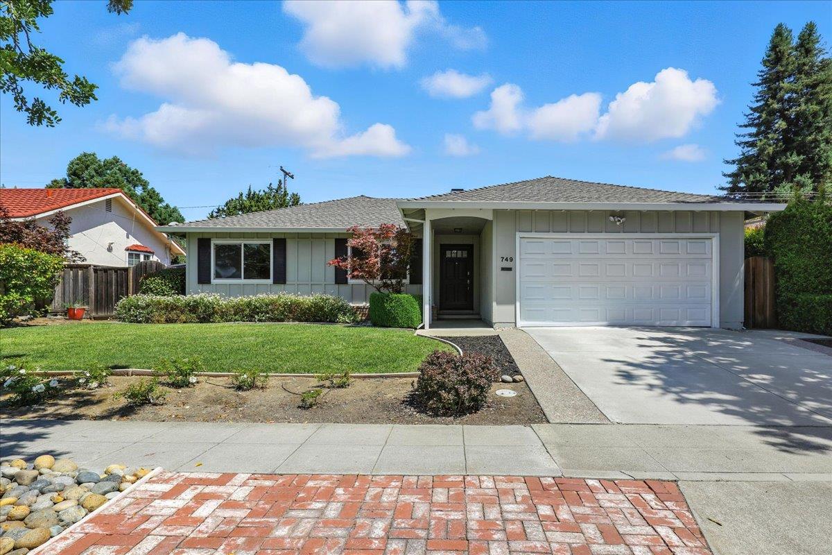Detail Gallery Image 3 of 55 For 749 W Remington Dr, Sunnyvale,  CA 94087 - 4 Beds | 2 Baths