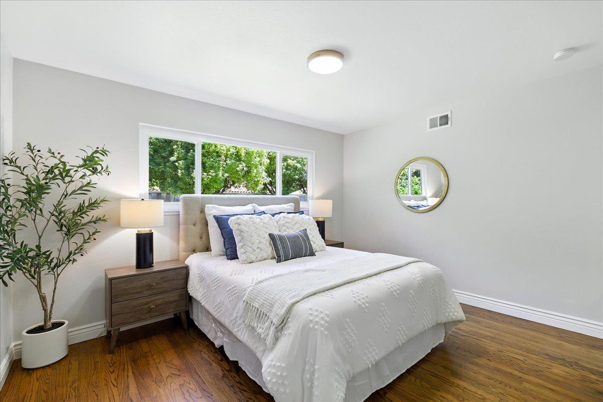 Detail Gallery Image 34 of 55 For 749 W Remington Dr, Sunnyvale,  CA 94087 - 4 Beds | 2 Baths