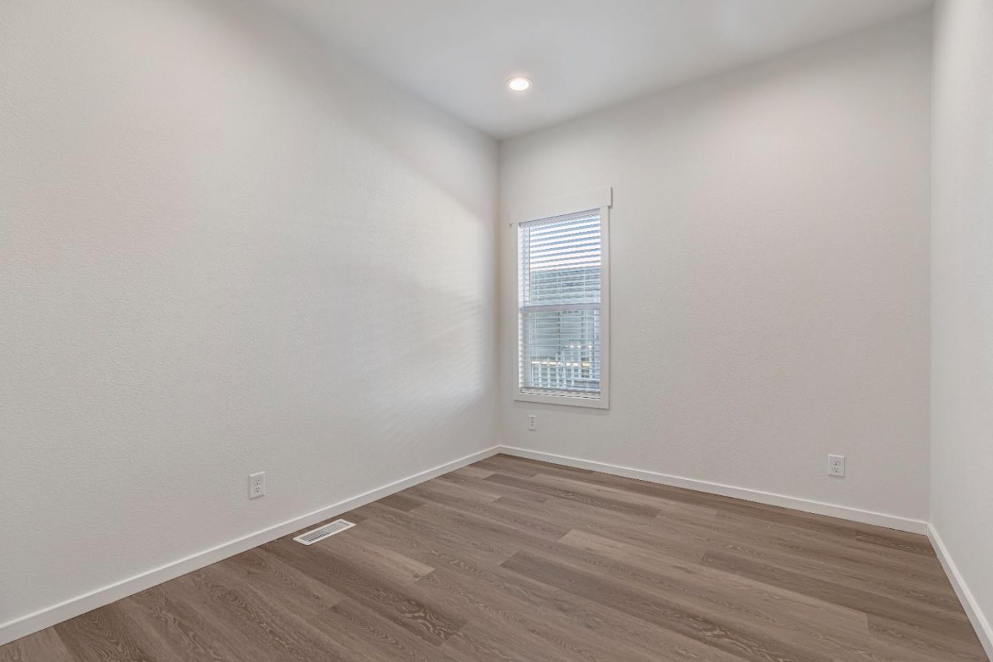 Detail Gallery Image 18 of 31 For 510 Saddlebrook Dr #315,  San Jose,  CA 95136 - 3 Beds | 2 Baths