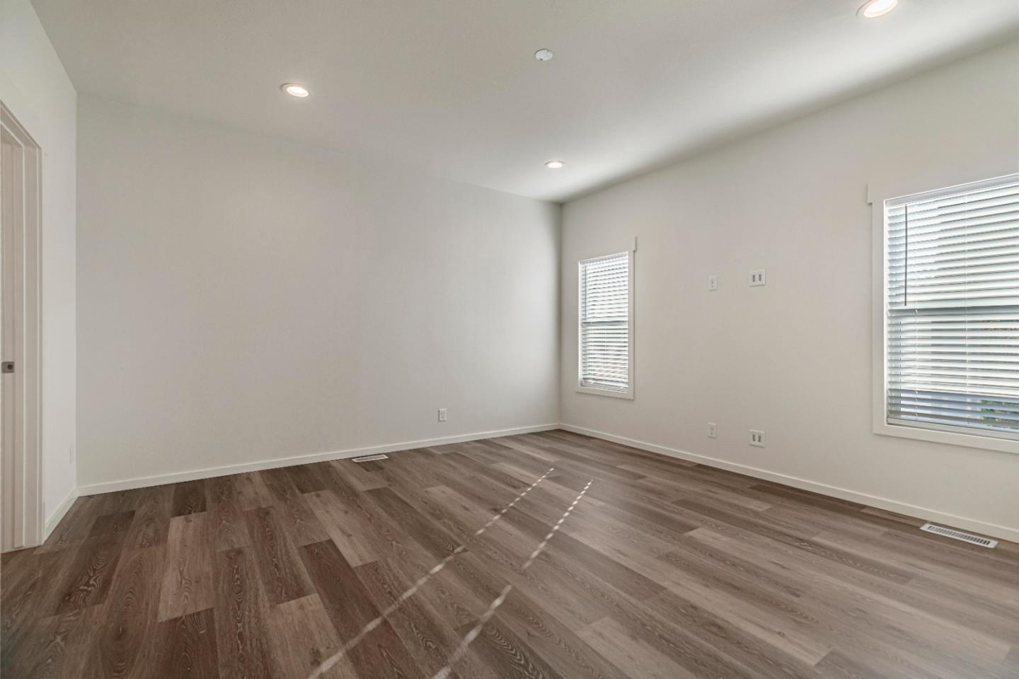 Detail Gallery Image 23 of 31 For 510 Saddlebrook Dr #315,  San Jose,  CA 95136 - 3 Beds | 2 Baths