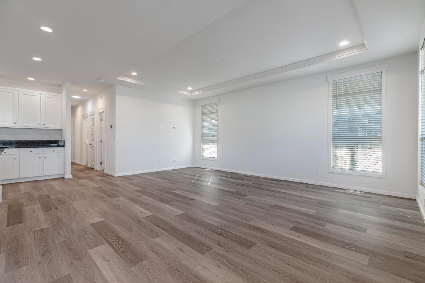 Detail Gallery Image 5 of 31 For 510 Saddlebrook Dr #315,  San Jose,  CA 95136 - 3 Beds | 2 Baths