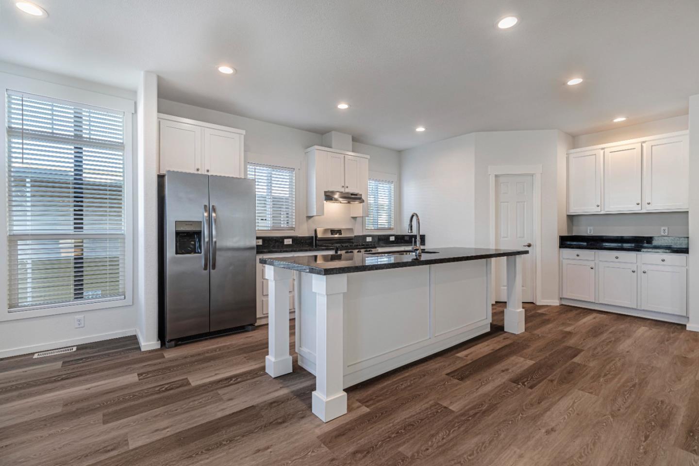 Detail Gallery Image 7 of 31 For 510 Saddlebrook Dr #315,  San Jose,  CA 95136 - 3 Beds | 2 Baths