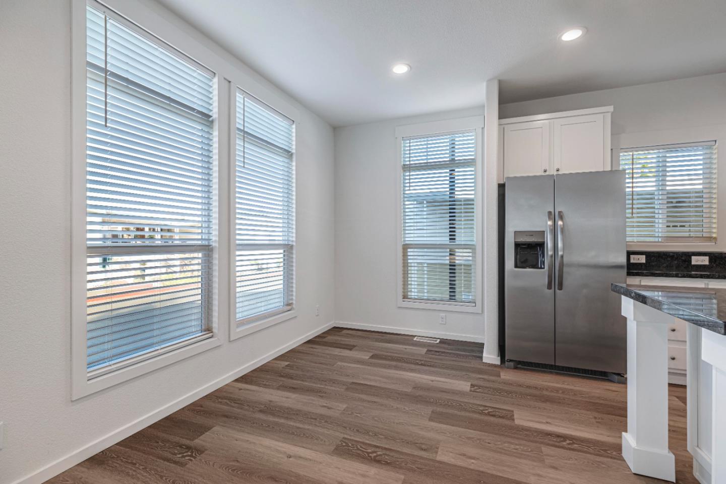 Detail Gallery Image 9 of 31 For 510 Saddlebrook Dr #315,  San Jose,  CA 95136 - 3 Beds | 2 Baths