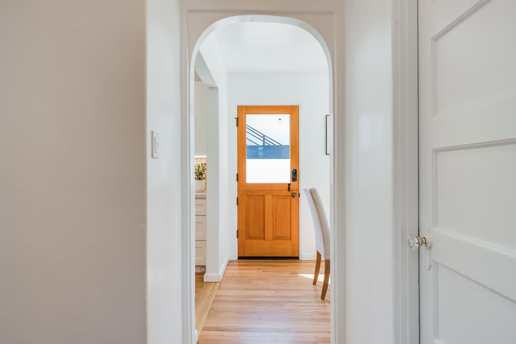 Detail Gallery Image 11 of 34 For 103 Winfield Way, Aptos,  CA 95003 - 3 Beds | 2 Baths