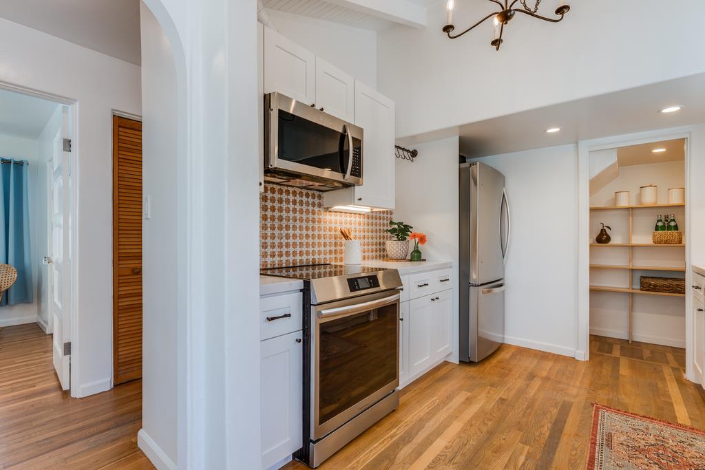 Detail Gallery Image 14 of 34 For 103 Winfield Way, Aptos,  CA 95003 - 3 Beds | 2 Baths