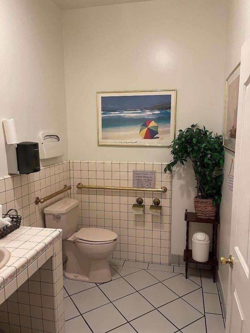 Detail Gallery Image 6 of 7 For 1405 W El Camino Real, Mountain View,  CA 94040 - – Beds | – Baths