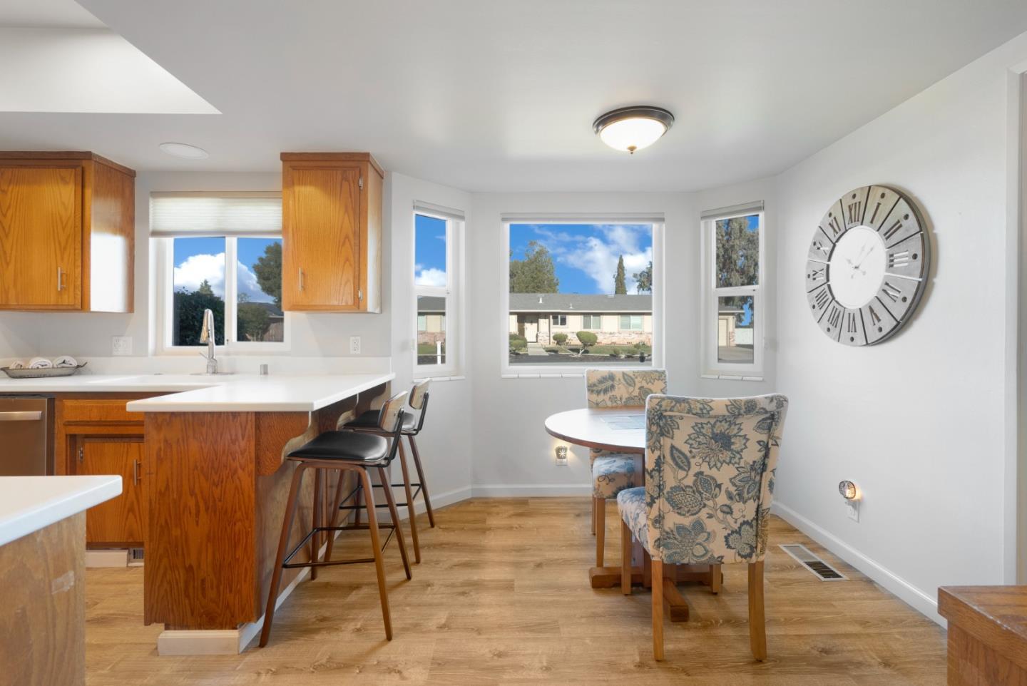 Detail Gallery Image 19 of 78 For 120 Marks Dr, Hollister,  CA 95023 - 2 Beds | 2 Baths