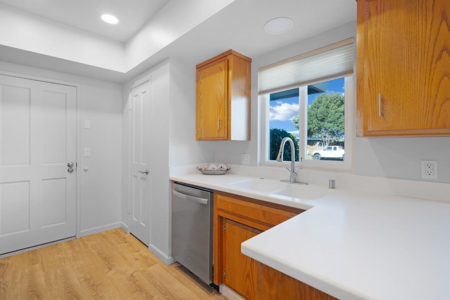 Detail Gallery Image 24 of 78 For 120 Marks Dr, Hollister,  CA 95023 - 2 Beds | 2 Baths