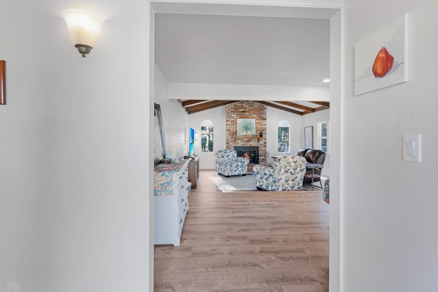 Detail Gallery Image 6 of 78 For 120 Marks Dr, Hollister,  CA 95023 - 2 Beds | 2 Baths