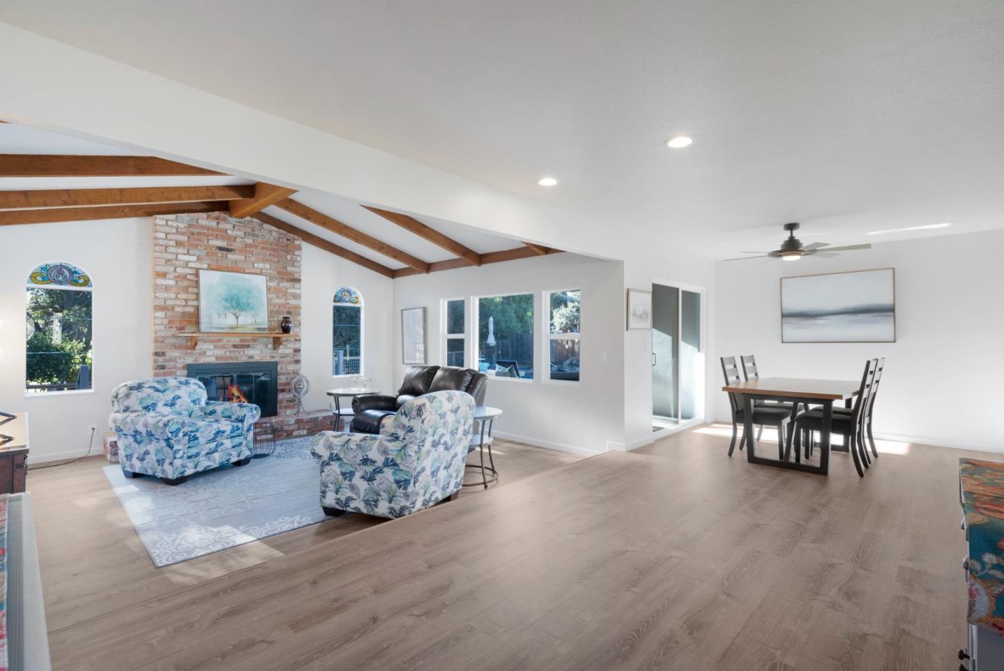 Detail Gallery Image 9 of 78 For 120 Marks Dr, Hollister,  CA 95023 - 2 Beds | 2 Baths