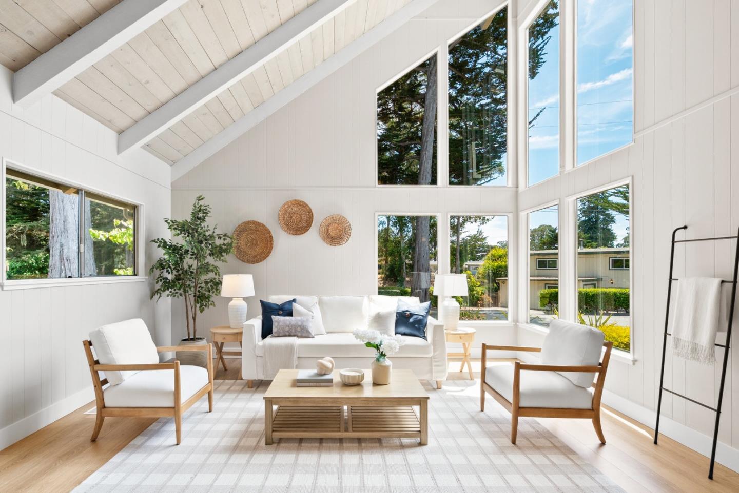 Detail Gallery Image 13 of 67 For 405 Dorsey Ave, Aptos,  CA 95003 - 3 Beds | 2 Baths