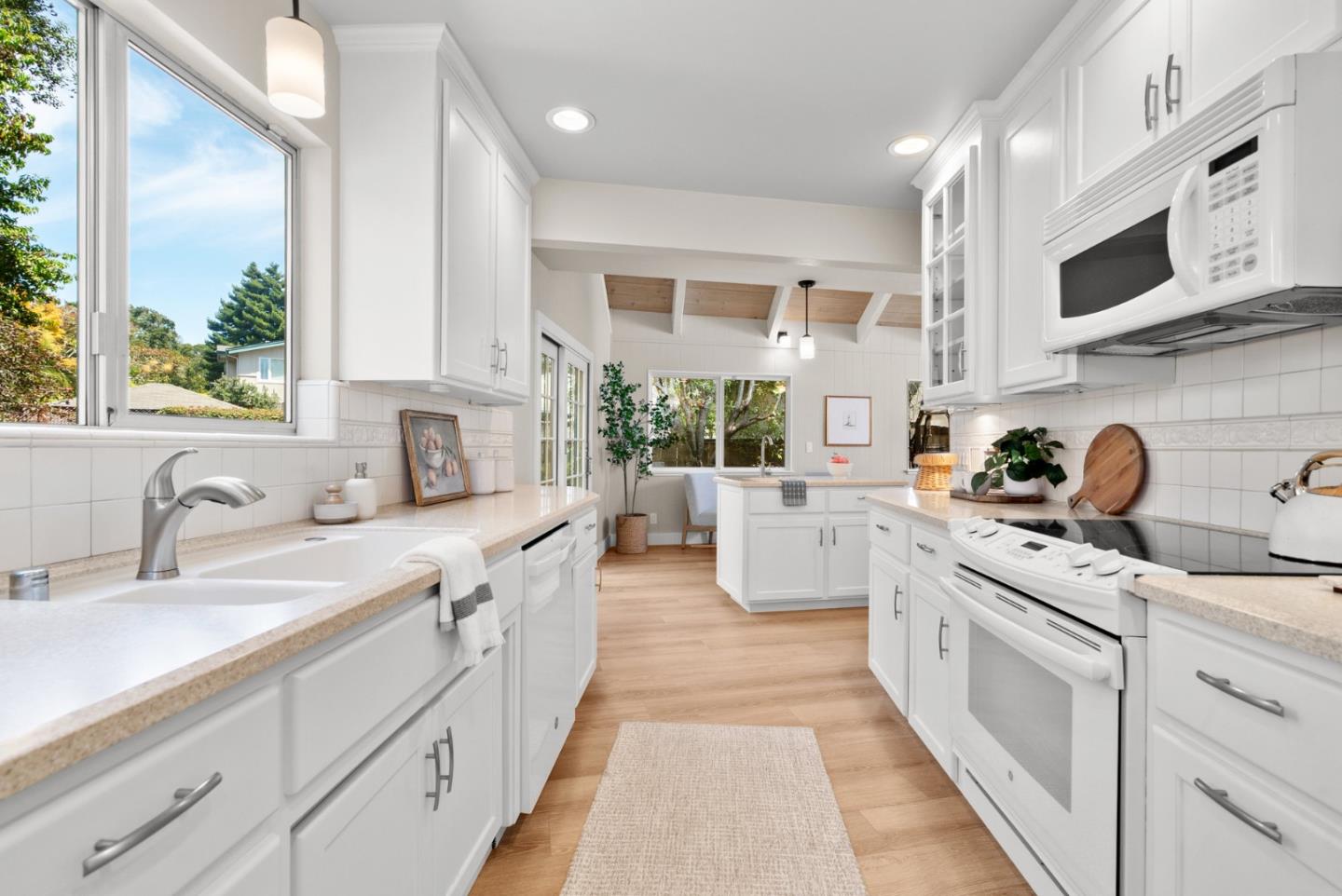 Detail Gallery Image 37 of 67 For 405 Dorsey Ave, Aptos,  CA 95003 - 3 Beds | 2 Baths