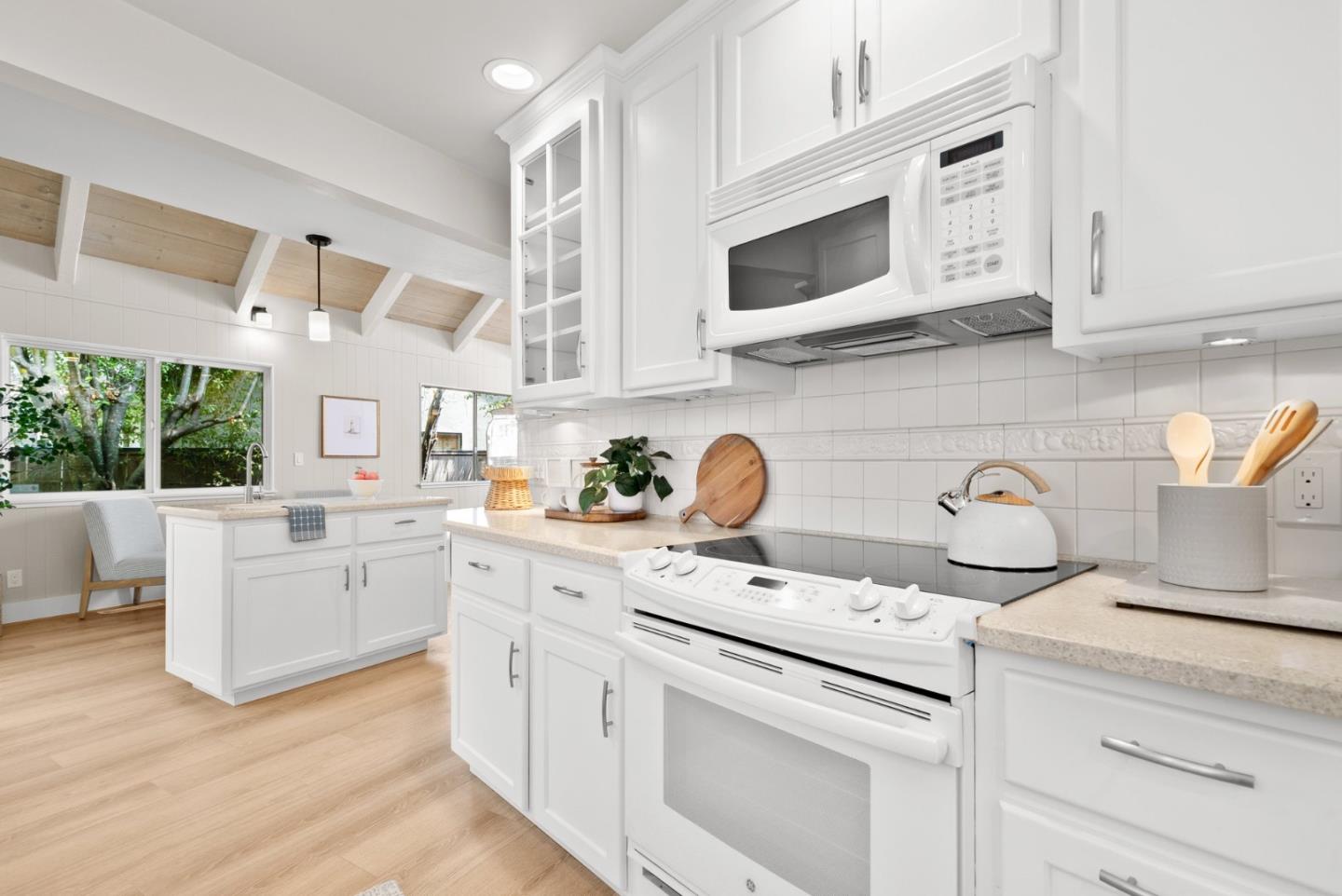Detail Gallery Image 38 of 67 For 405 Dorsey Ave, Aptos,  CA 95003 - 3 Beds | 2 Baths