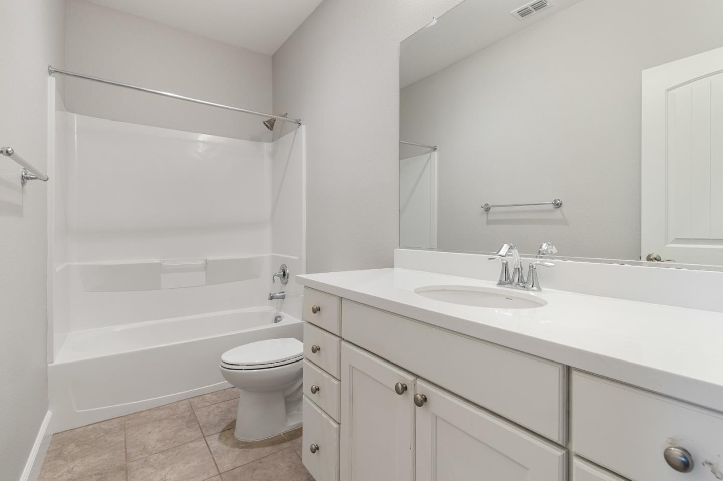 Detail Gallery Image 11 of 22 For 905 Tierney Pl, Martinez,  CA 94553 - 3 Beds | 2/1 Baths