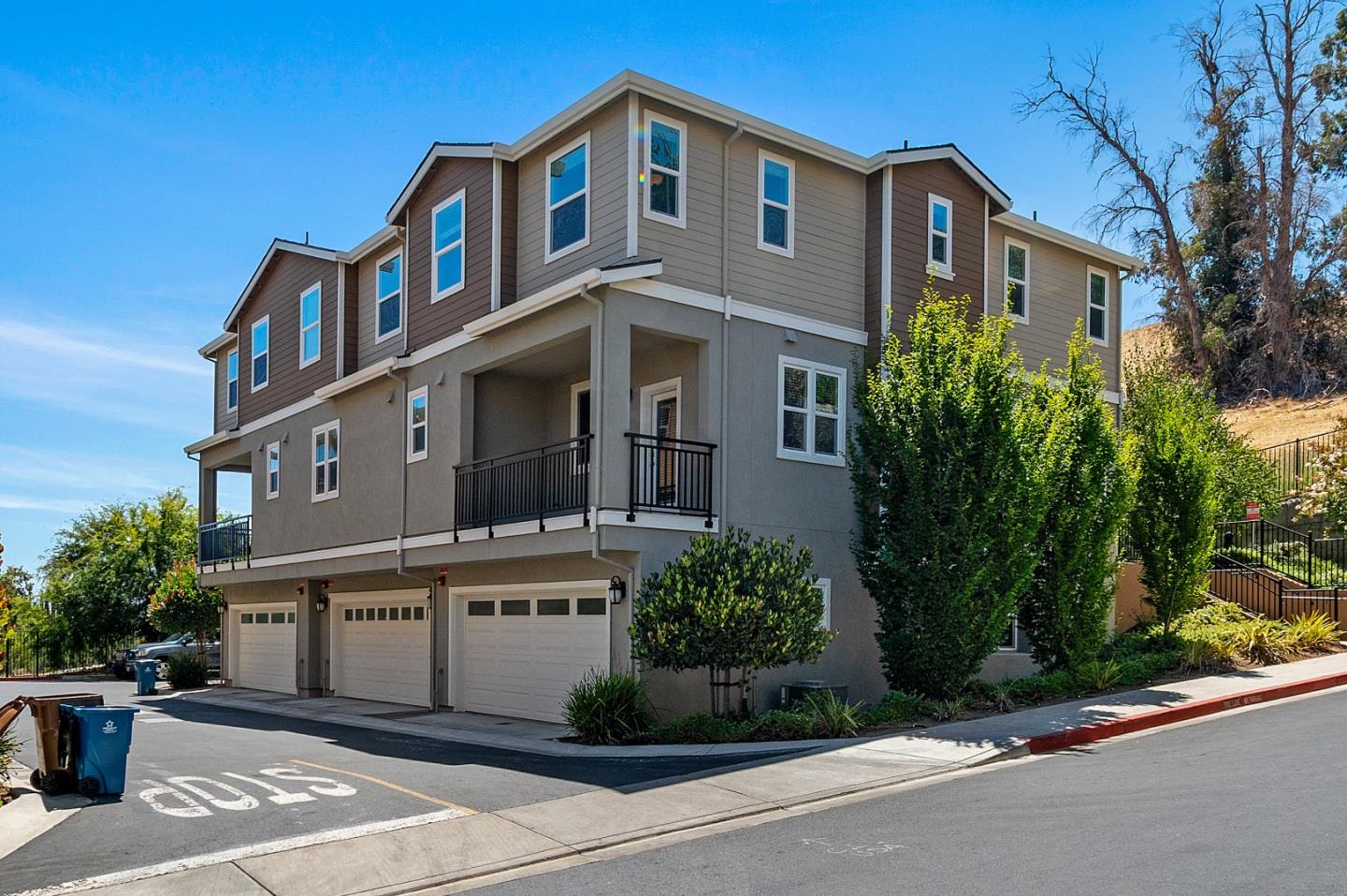 Detail Gallery Image 40 of 42 For 901 Tierney Pl, Martinez,  CA 94553 - 4 Beds | 3/1 Baths