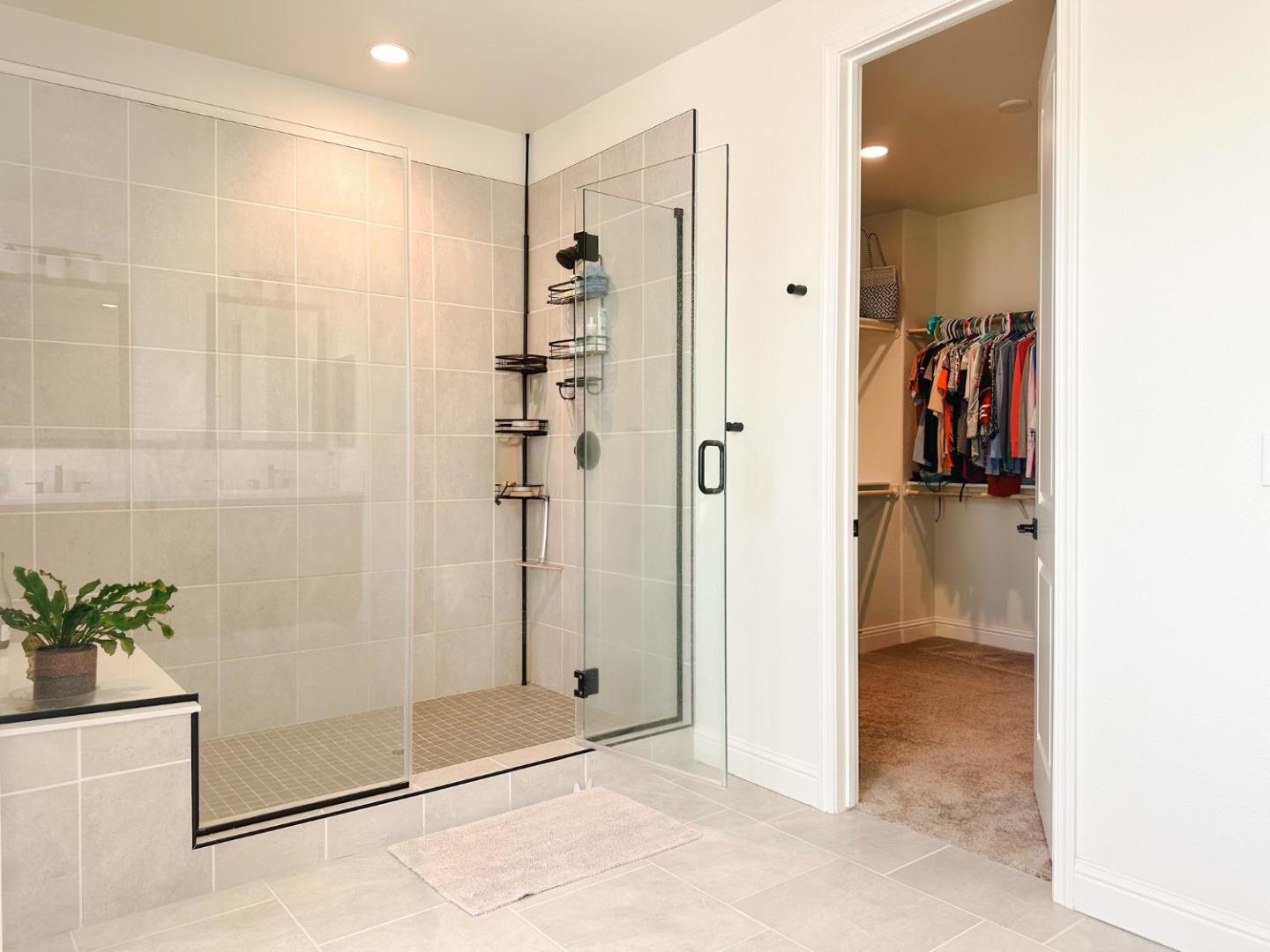 Detail Gallery Image 36 of 41 For 489 Russell Way, Marina,  CA 93933 - 6 Beds | 4 Baths