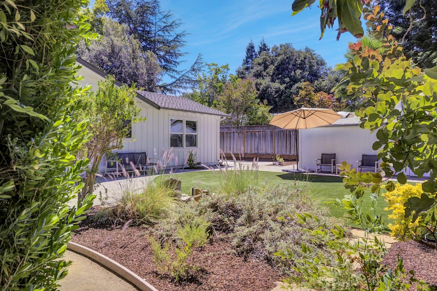 Detail Gallery Image 34 of 88 For 667 Cuesta Dr, Los Altos,  CA 94024 - 6 Beds | 3 Baths