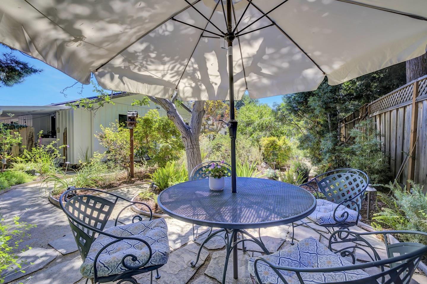 Detail Gallery Image 37 of 88 For 667 Cuesta Dr, Los Altos,  CA 94024 - 6 Beds | 3 Baths