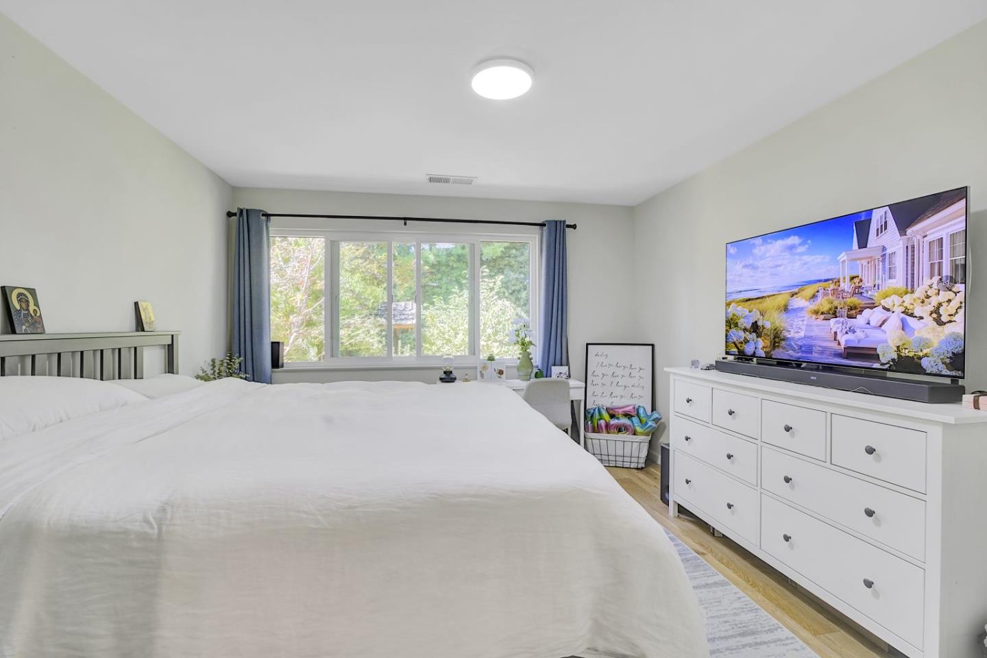 Detail Gallery Image 53 of 88 For 667 Cuesta Dr, Los Altos,  CA 94024 - 6 Beds | 3 Baths