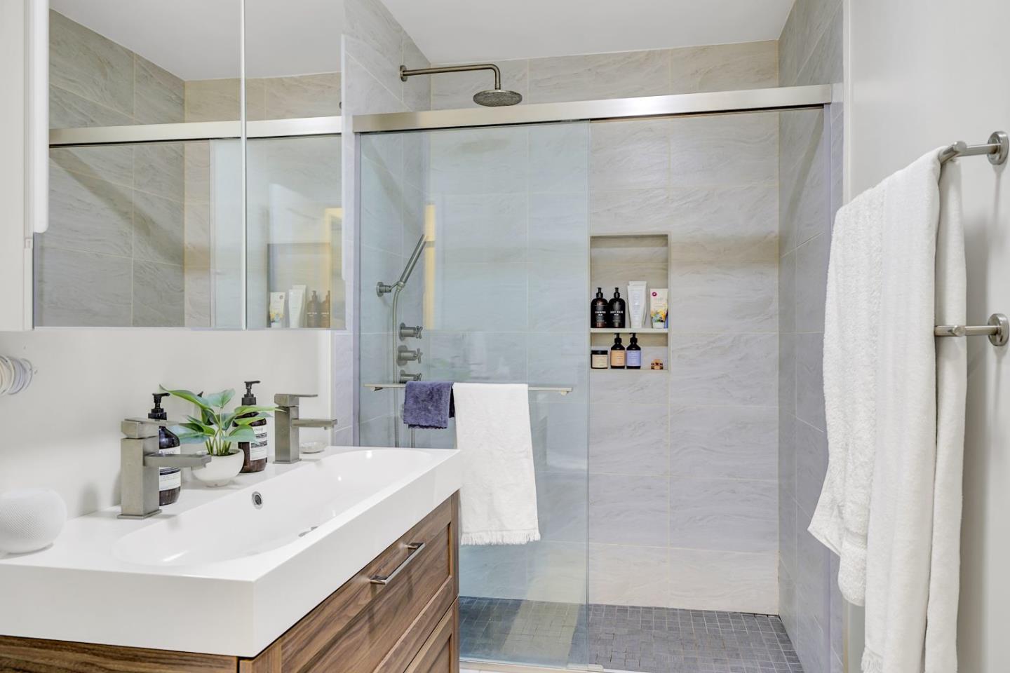 Detail Gallery Image 57 of 88 For 667 Cuesta Dr, Los Altos,  CA 94024 - 6 Beds | 3 Baths