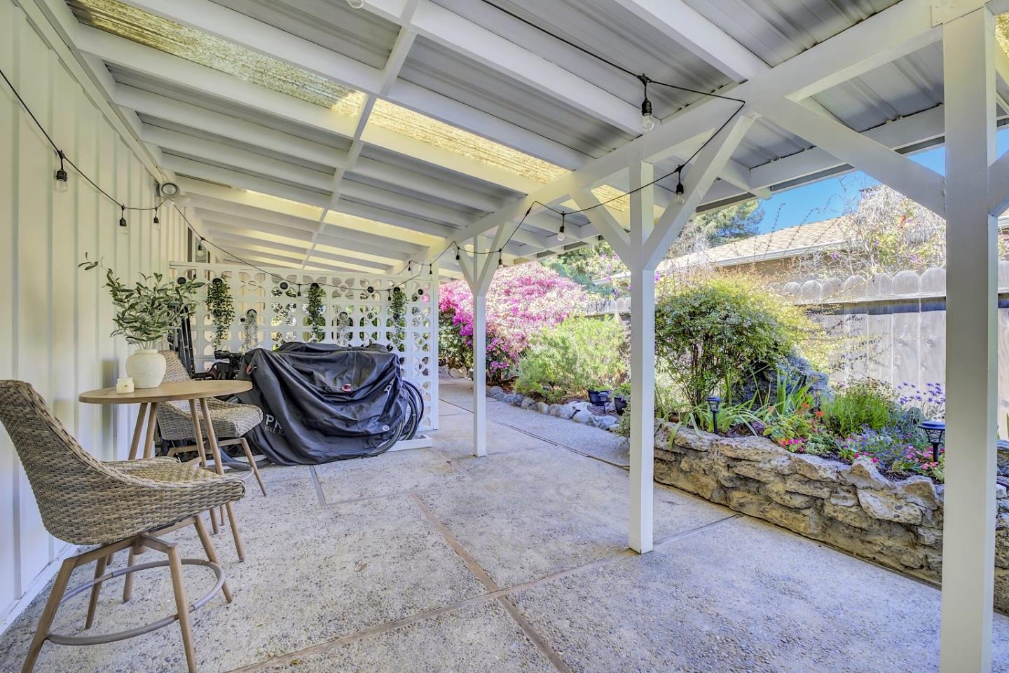 Detail Gallery Image 60 of 88 For 667 Cuesta Dr, Los Altos,  CA 94024 - 6 Beds | 3 Baths