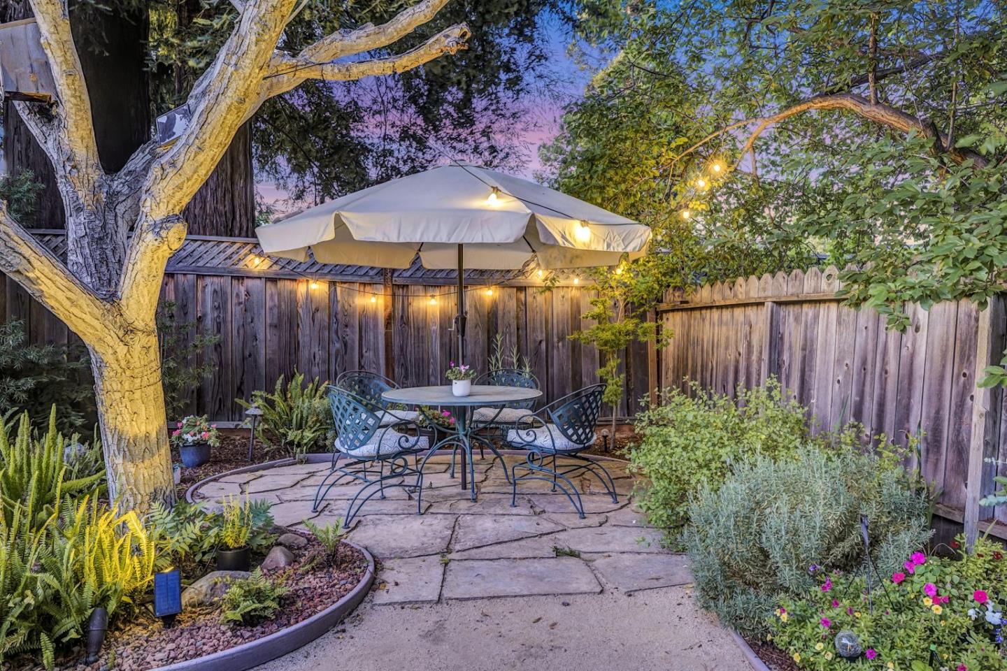 Detail Gallery Image 74 of 88 For 667 Cuesta Dr, Los Altos,  CA 94024 - 6 Beds | 3 Baths