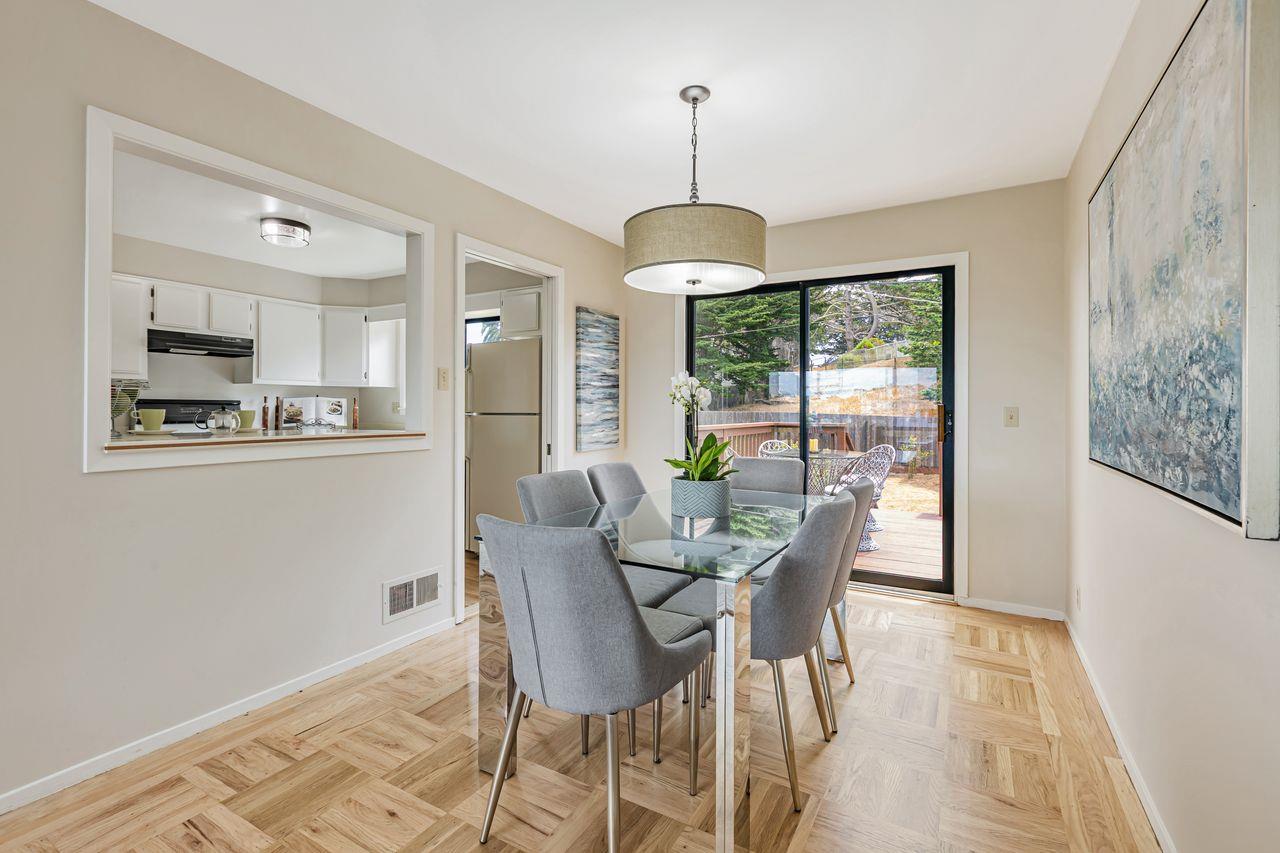 Detail Gallery Image 25 of 49 For 449 Alta Vista Dr, South San Francisco,  CA 94080 - 4 Beds | 2 Baths