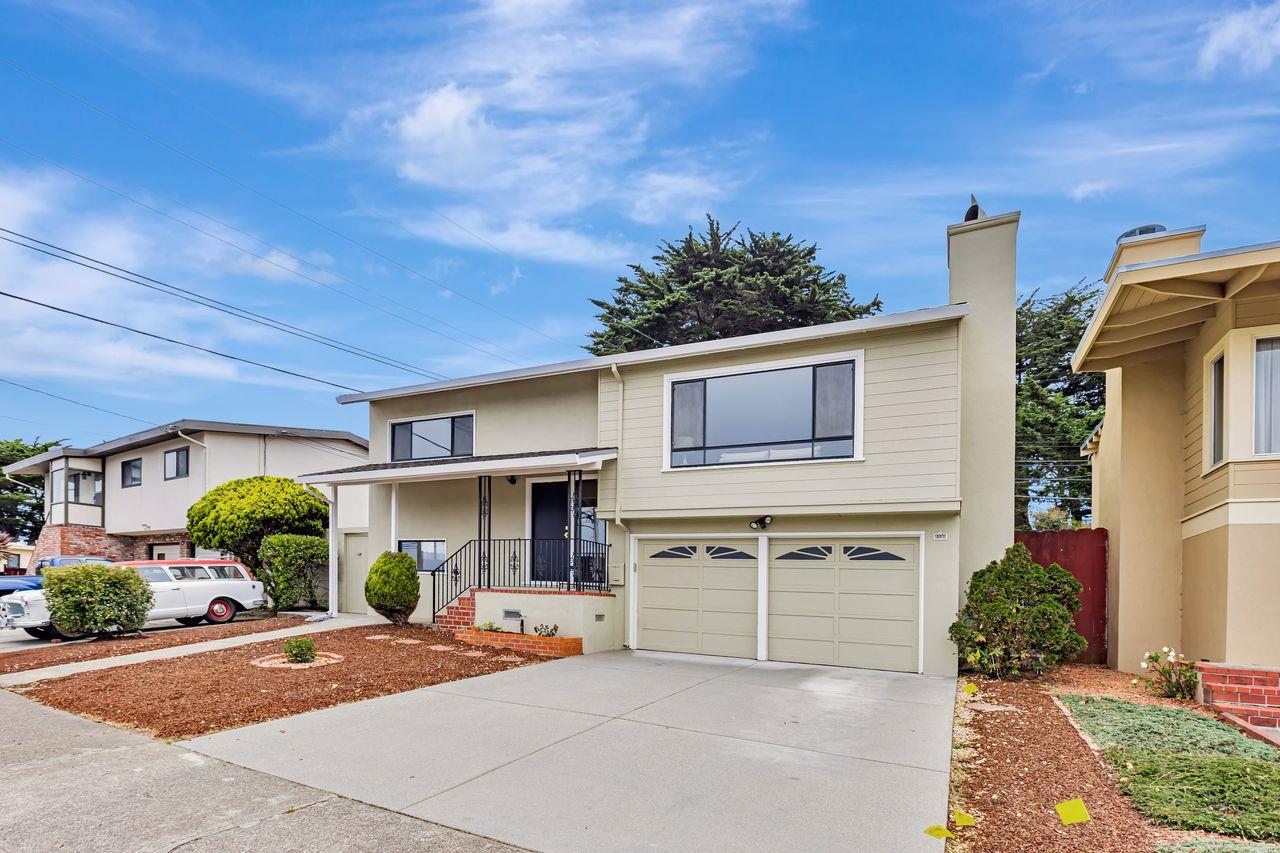 Detail Gallery Image 3 of 49 For 449 Alta Vista Dr, South San Francisco,  CA 94080 - 4 Beds | 2 Baths