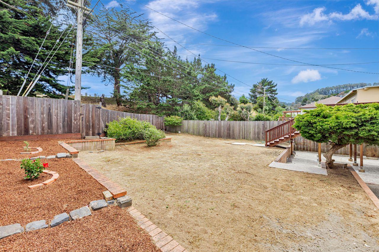 Detail Gallery Image 33 of 49 For 449 Alta Vista Dr, South San Francisco,  CA 94080 - 4 Beds | 2 Baths