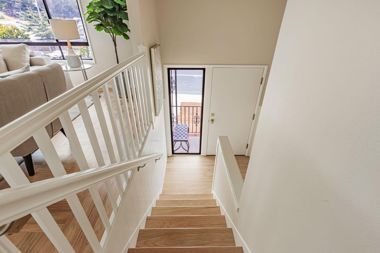 Detail Gallery Image 8 of 49 For 449 Alta Vista Dr, South San Francisco,  CA 94080 - 4 Beds | 2 Baths