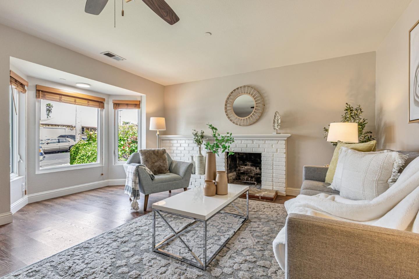 Detail Gallery Image 5 of 34 For 228 Clifden Dr, South San Francisco,  CA 94080 - 4 Beds | 3 Baths