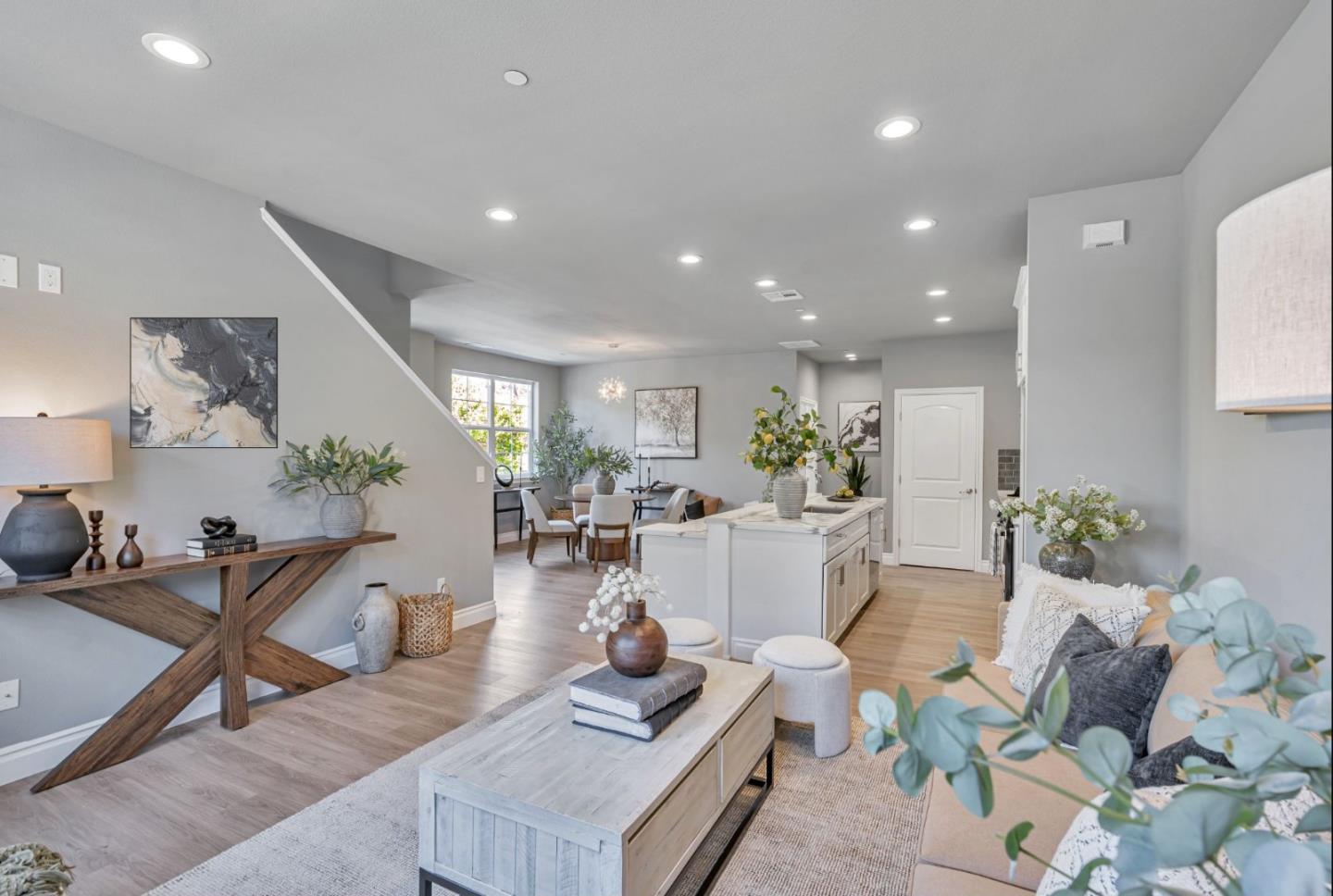 Detail Gallery Image 6 of 26 For 803 Maybeck Pl, Hayward,  CA 94544 - 4 Beds | 4 Baths