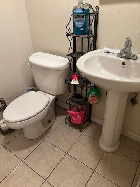 Detail Gallery Image 14 of 24 For 4988 Houndshaven Way, San Jose,  CA 95111 - 4 Beds | 2/1 Baths