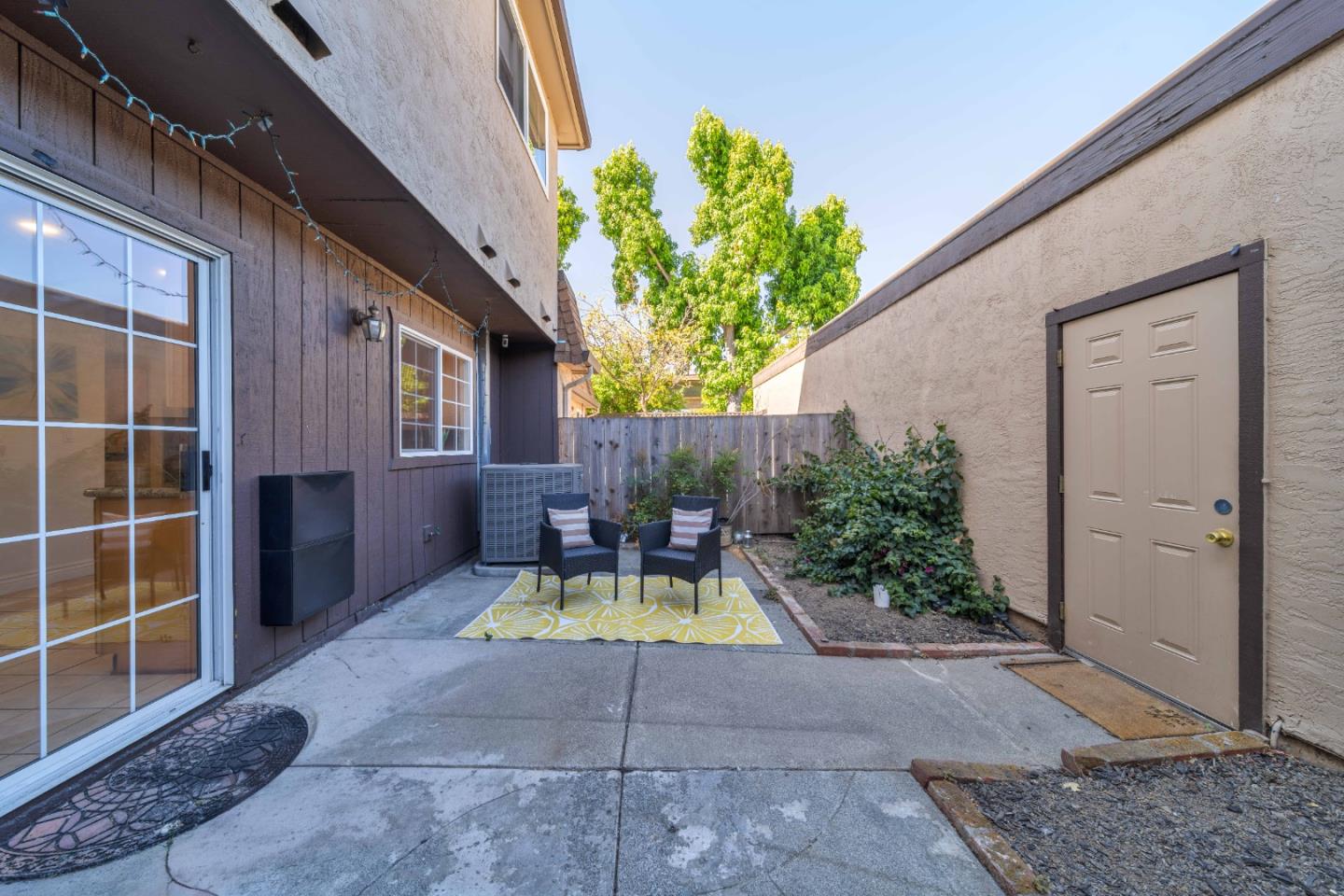 Detail Gallery Image 15 of 29 For 1748 Vancouver Grn, Fremont,  CA 94536 - 3 Beds | 2/1 Baths