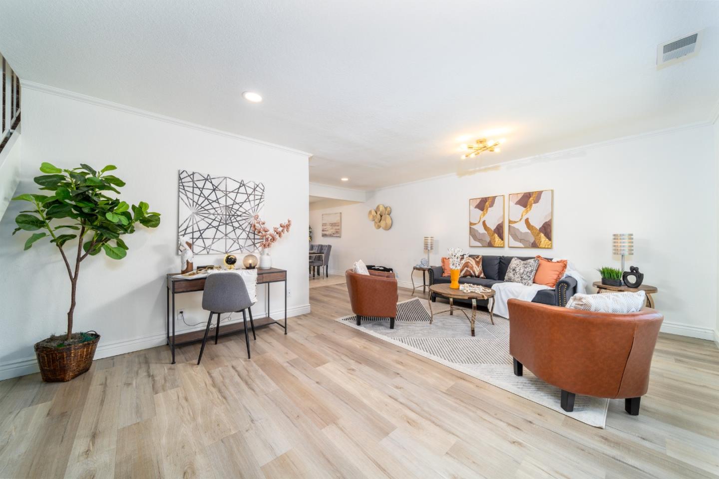 Detail Gallery Image 5 of 29 For 1748 Vancouver Grn, Fremont,  CA 94536 - 3 Beds | 2/1 Baths