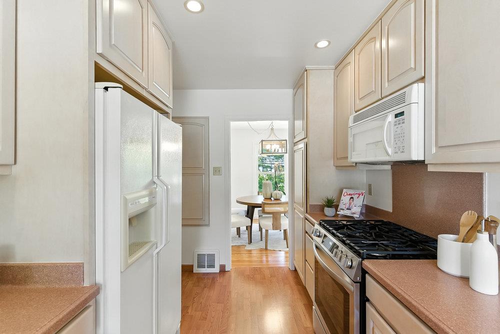 Detail Gallery Image 12 of 40 For 120 42nd Ave, San Mateo,  CA 94403 - 3 Beds | 2 Baths