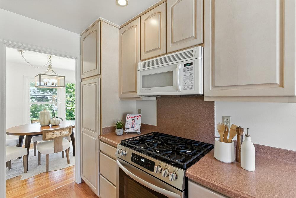 Detail Gallery Image 13 of 40 For 120 42nd Ave, San Mateo,  CA 94403 - 3 Beds | 2 Baths