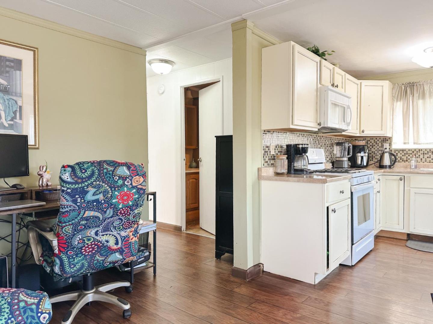 Detail Gallery Image 10 of 19 For 1146 Birch Ave #19,  Seaside,  CA 93955 - 2 Beds | 1/1 Baths