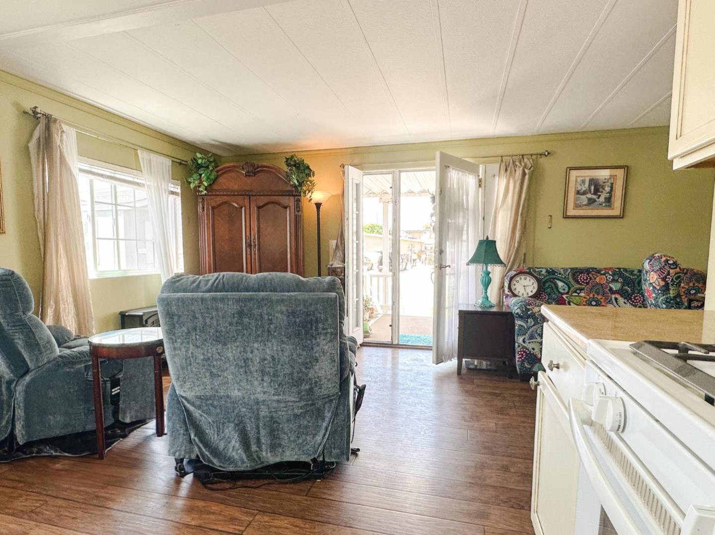 Detail Gallery Image 9 of 19 For 1146 Birch Ave #19,  Seaside,  CA 93955 - 2 Beds | 1/1 Baths