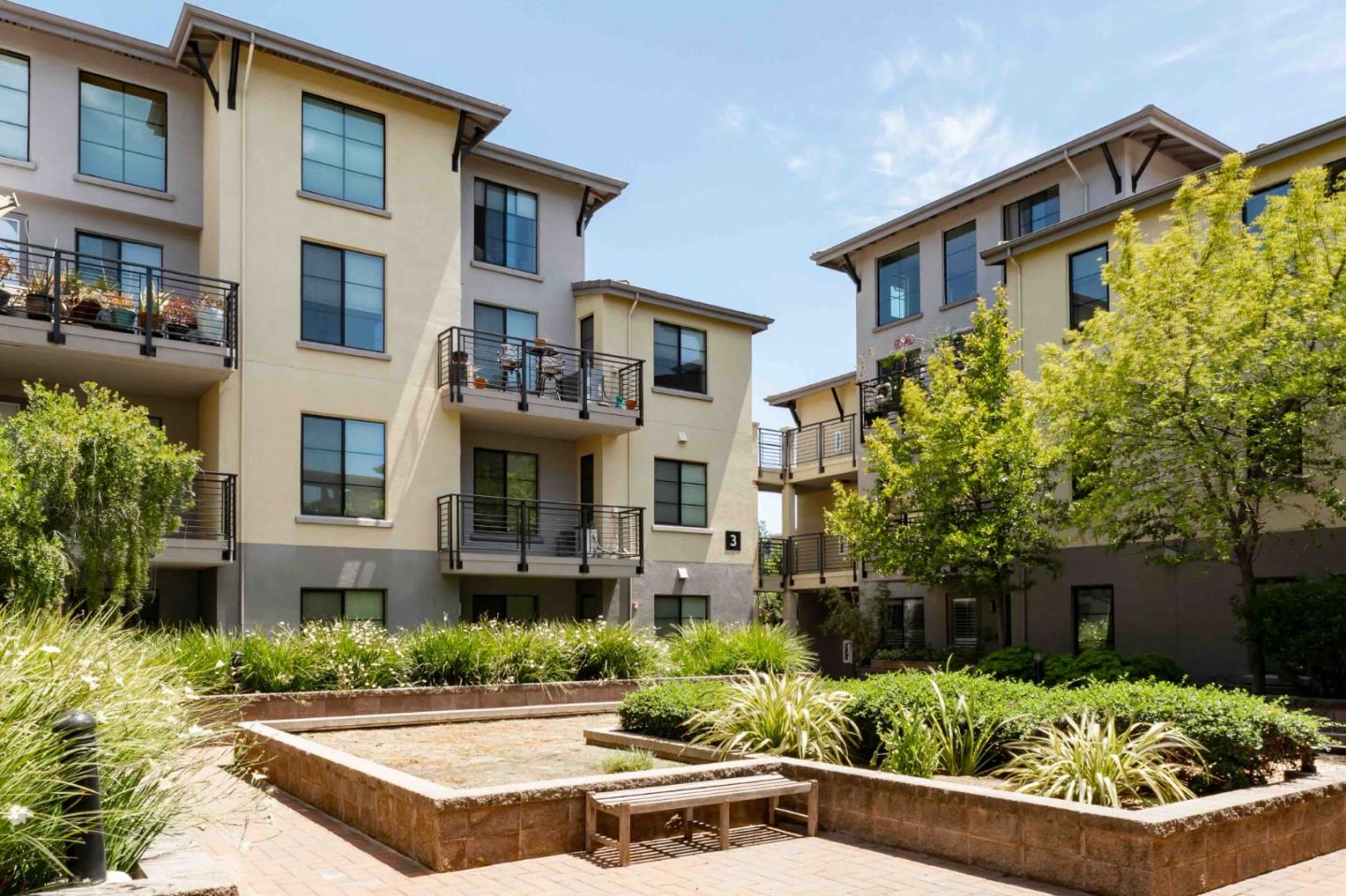 Detail Gallery Image 5 of 19 For 800 N 8th St #207,  San Jose,  CA 95112 - 2 Beds | 2 Baths