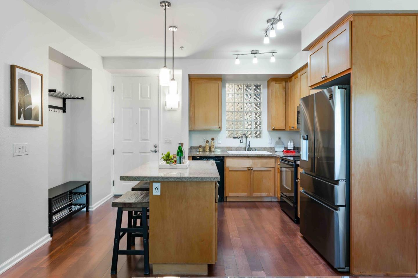 Detail Gallery Image 7 of 19 For 800 N 8th St #207,  San Jose,  CA 95112 - 2 Beds | 2 Baths