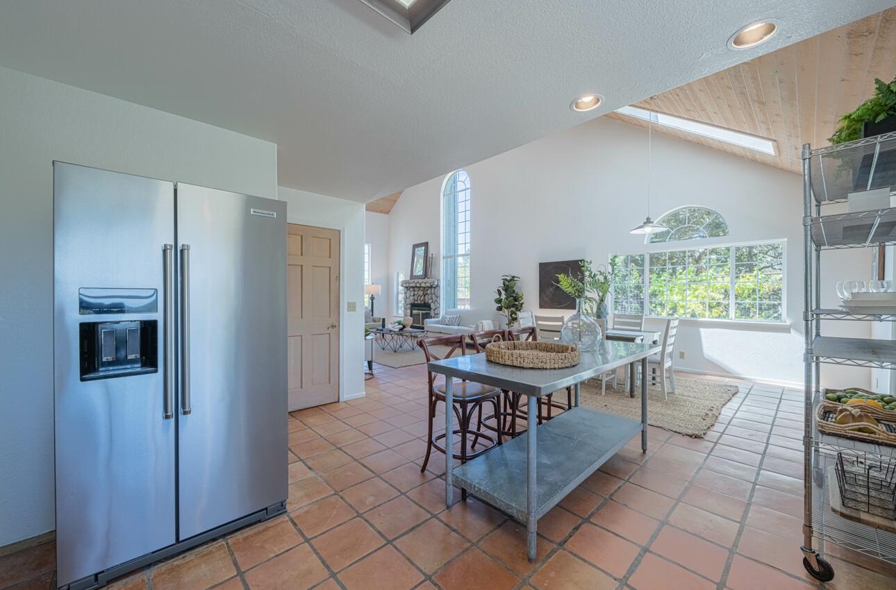 Detail Gallery Image 21 of 70 For 158 Echo Valley Rd, Prunedale,  CA 93907 - 4 Beds | 2/1 Baths