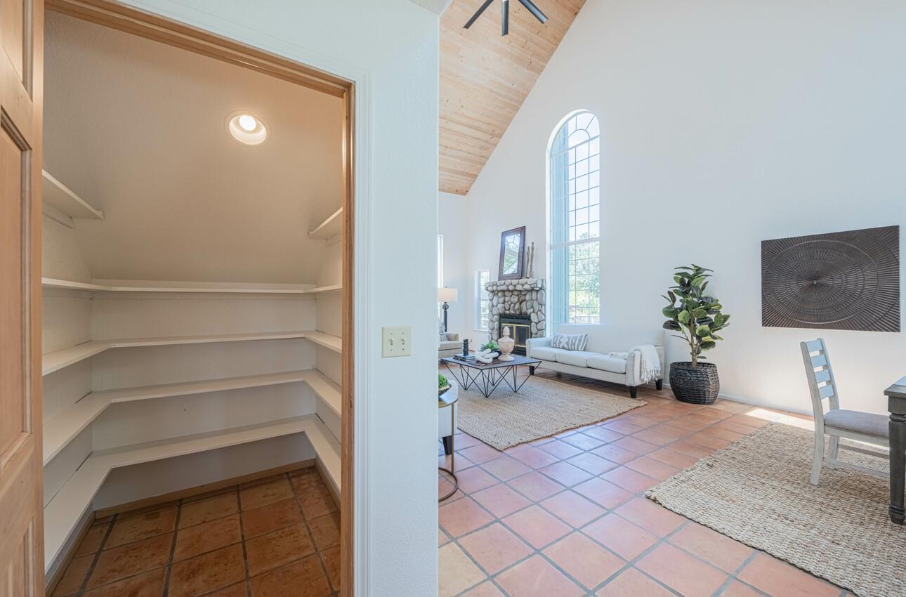 Detail Gallery Image 22 of 70 For 158 Echo Valley Rd, Prunedale,  CA 93907 - 4 Beds | 2/1 Baths