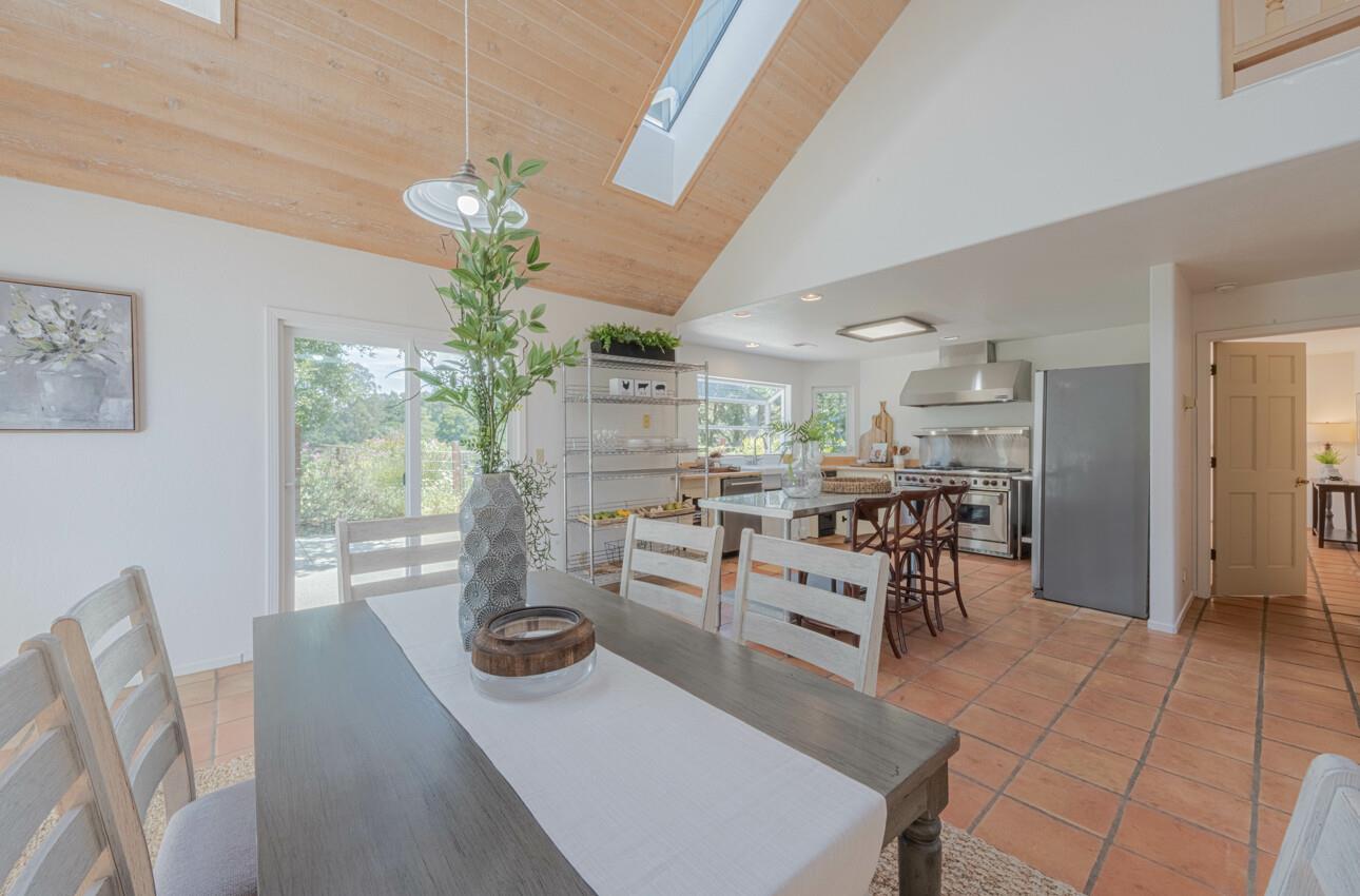 Detail Gallery Image 23 of 70 For 158 Echo Valley Rd, Prunedale,  CA 93907 - 4 Beds | 2/1 Baths