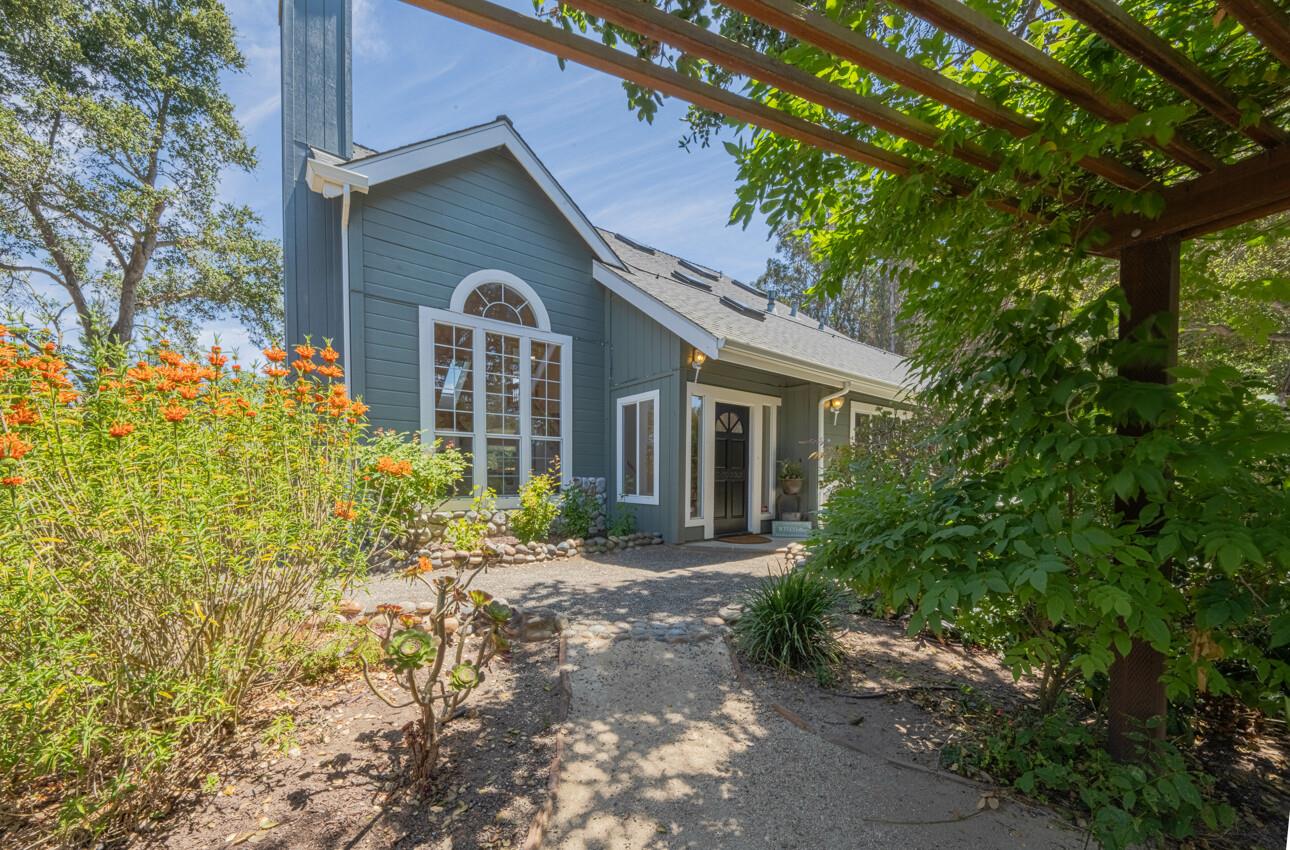 Detail Gallery Image 6 of 70 For 158 Echo Valley Rd, Prunedale,  CA 93907 - 4 Beds | 2/1 Baths