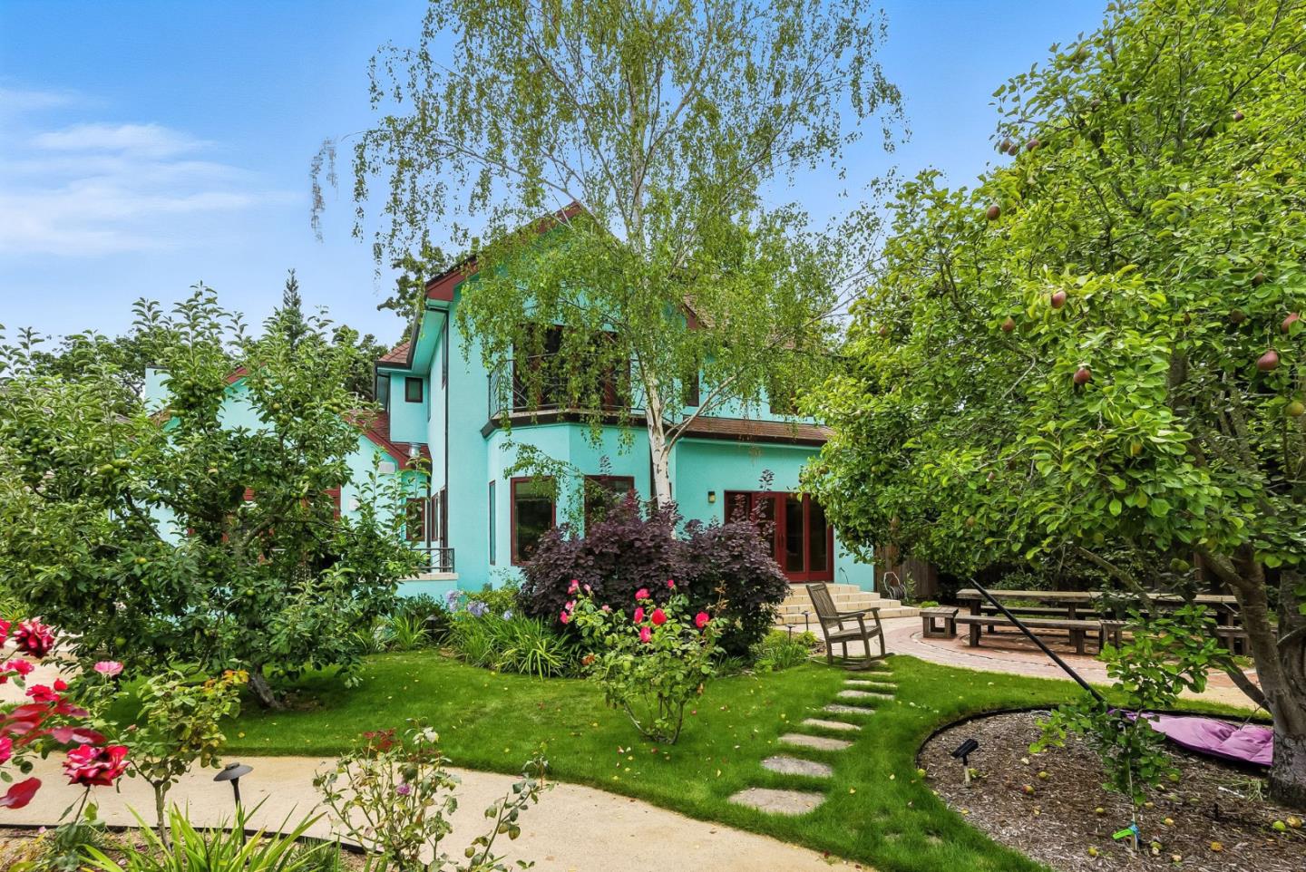 Detail Gallery Image 61 of 61 For 881 Northampton Dr, Palo Alto,  CA 94303 - 5 Beds | 5/1 Baths