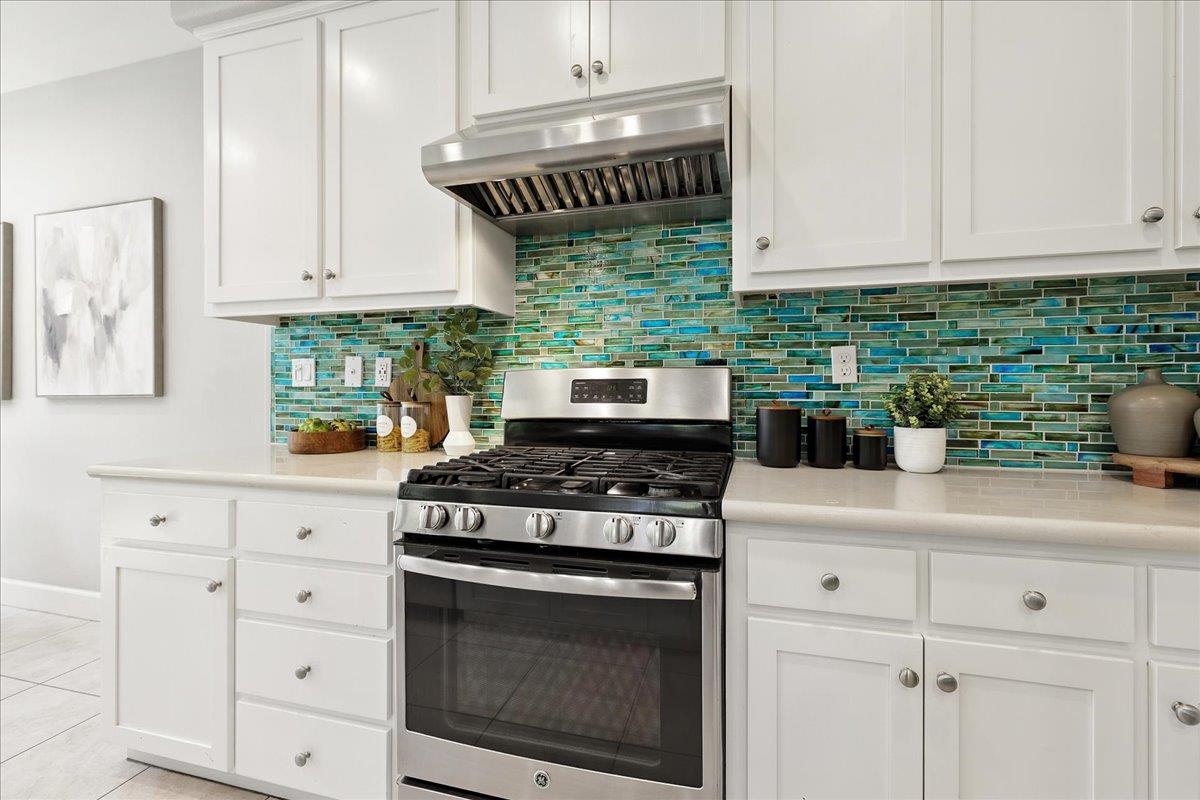 Detail Gallery Image 12 of 55 For 2955 via Roma Pl #42,  Santa Clara,  CA 95051 - 2 Beds | 2/1 Baths