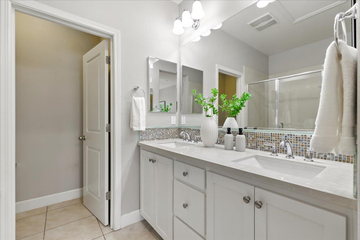 Detail Gallery Image 31 of 55 For 2955 via Roma Pl #42,  Santa Clara,  CA 95051 - 2 Beds | 2/1 Baths