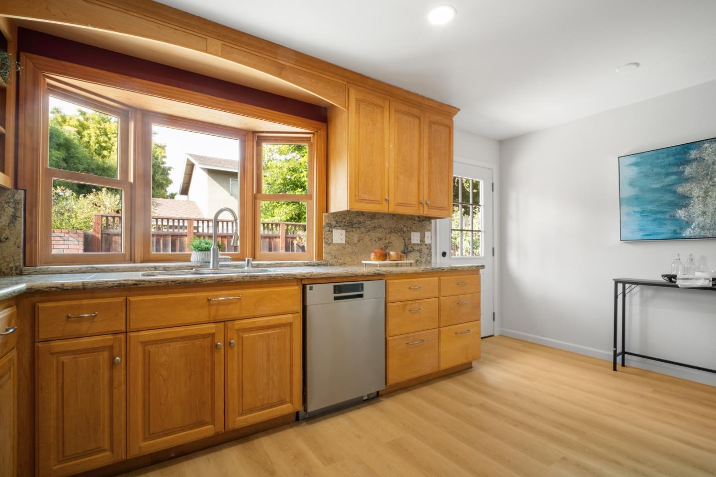 Detail Gallery Image 16 of 38 For 299 Moraga Way, San Jose,  CA 95119 - 3 Beds | 2 Baths